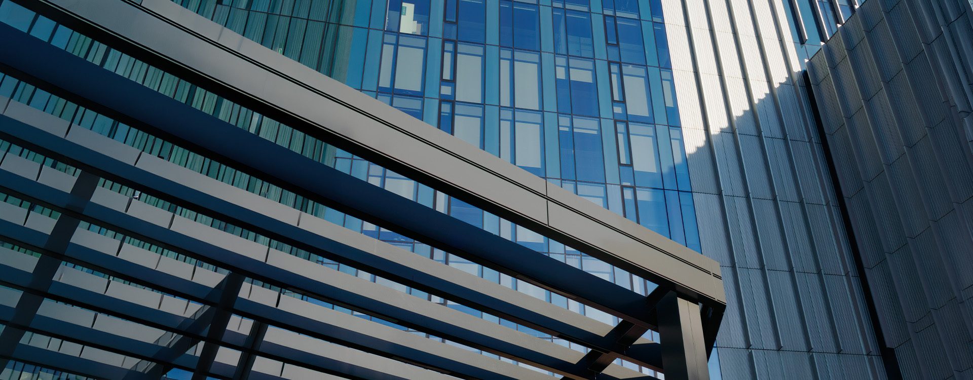 Architectural Aluminum Systems for U.S.
Commercial & Luxury Residential Construction