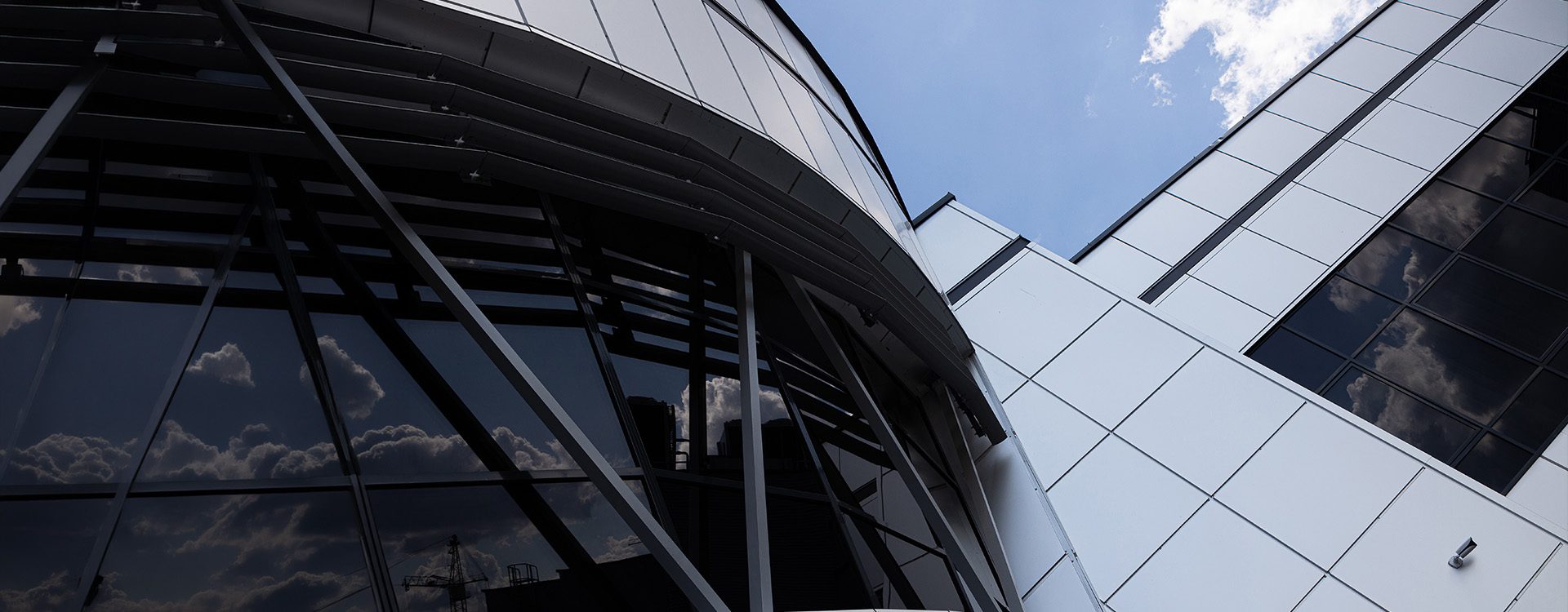 Architectural Aluminum Systems for U.S.
Commercial & Luxury Residential Construction